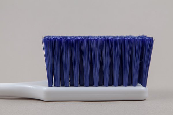 Hygiene-Brotstreicher, 37cm breit, Borsten blau, PBT-Bestückung